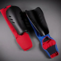 PROTÈGE-TIBIAS-PIEDS CHAUSSETTE RÉVERSIBLE 900 ADULTE (bleu Ou Rouge)